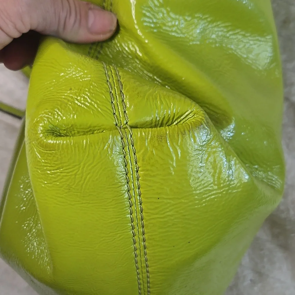 Michael Kors Lime Green Leather Tote Bag - Picture 4 of 12